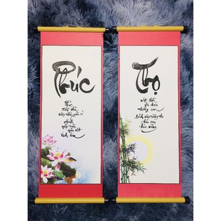 tranh thư pháp treo trang trí Tết.