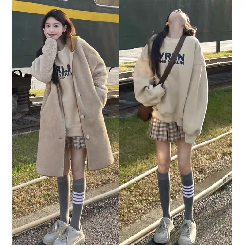 Set áo sweater nỉ chữ mix chân váy xoè caro có lót trong