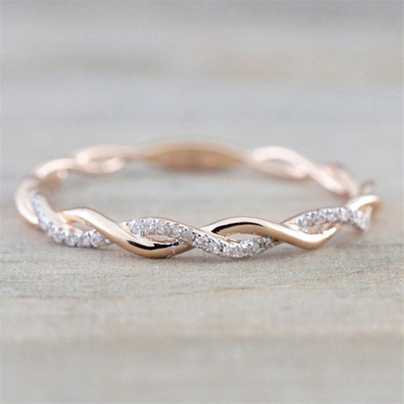 Thời Trang Dát Nhẫn Pha Lê