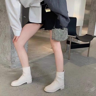 Bốt cao cổ be