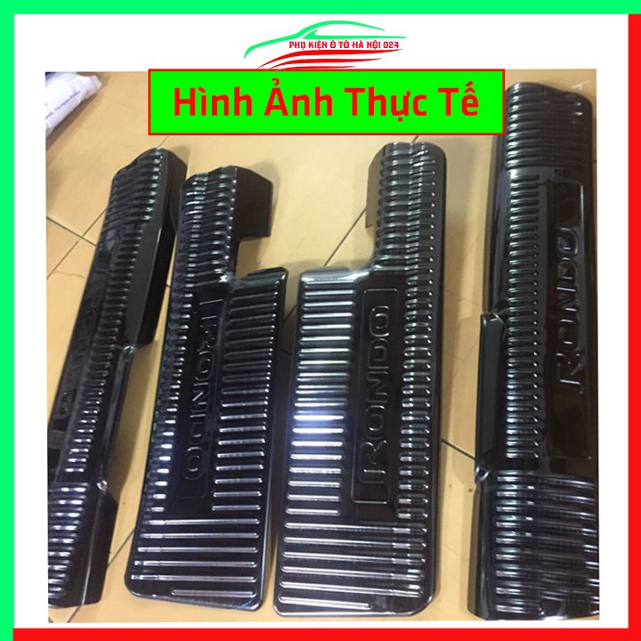 Ốp bậc cửa nẹp bước chân TITAN ô tô Kia Rondo chống trầy bảo vệ xe