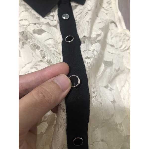 Đầm ren màu mỡ gà  2 kiểu trượt sang để xem mẫu