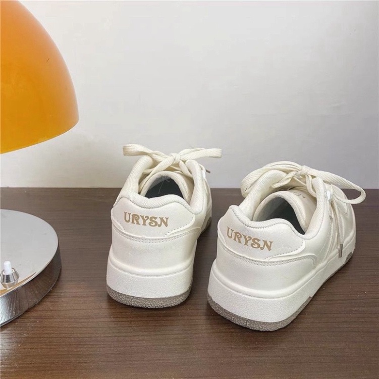 Giày thể thao nữ chất da mềm dáng basic, Giày  Nữ 𝗨𝗹𝘇𝘇𝗮𝗻𝗴 𝗕𝗔́𝗡𝗛 𝗠𝗜̀ 𝗧𝗿𝗲𝗻𝗱𝗶𝗻𝗴 HOT nhất hiện nay phù hợp đi làm đi chơi
