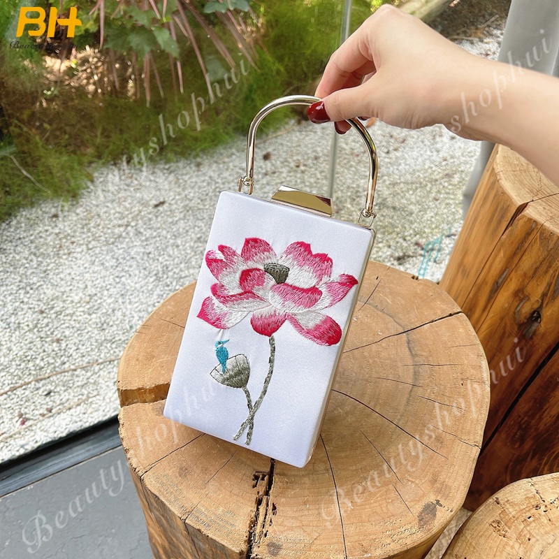 Ví Cầm Tay Họa Tiết Hoa Sen Phong Cách Trung Hoa Sang Trọng Cho Nữ