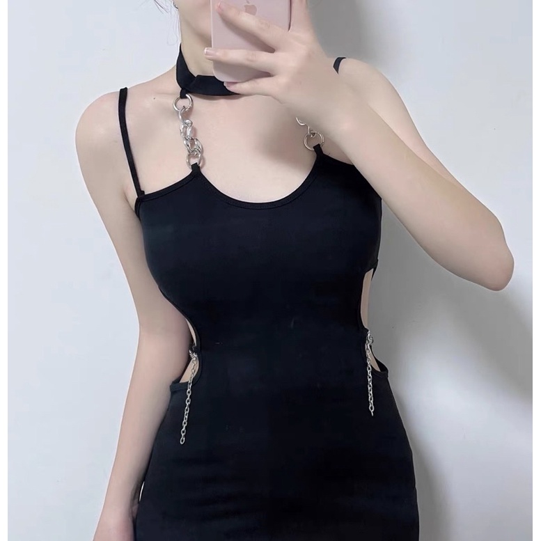Váy body xương cá phối xích hở eo