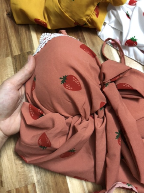 [Mã WA1606 giảm 15% đơn 99k] Đồ ngủ 2 dây hình trái dâu có mút ngực hình chụp thật kèm video | BigBuy360 - bigbuy360.vn