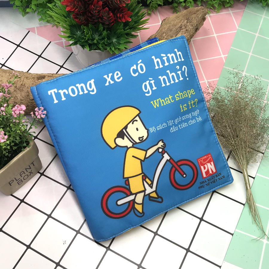Sách vải lật giở song ngữ Anh Việt - Trong xe có hình gì nhỉ? Dành cho trẻ 6 tháng tuổi
