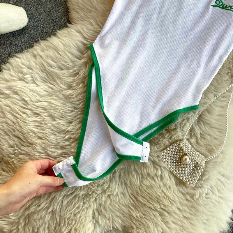 BB07 Bodysuit nữ thêu chữ viền xanh phong cách thể thao | BigBuy360 - bigbuy360.vn