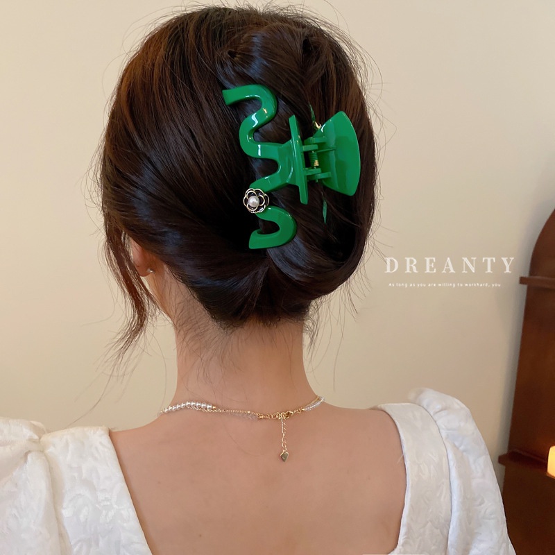 Kẹp Tóc Hình Hoa / Cá Mập Đính Ngọc Trai Giả Màu Xanh Lá Dễ Phối Đồ Thời Trang Cho Nữ