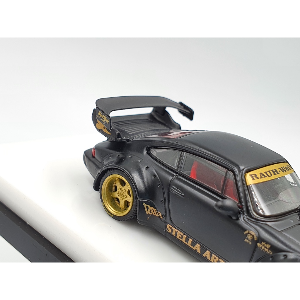 Xe Mô Hình Porsche Rauh-Welt Stella Artois 1:64 Time Micro x Moxtoys ( Đen )