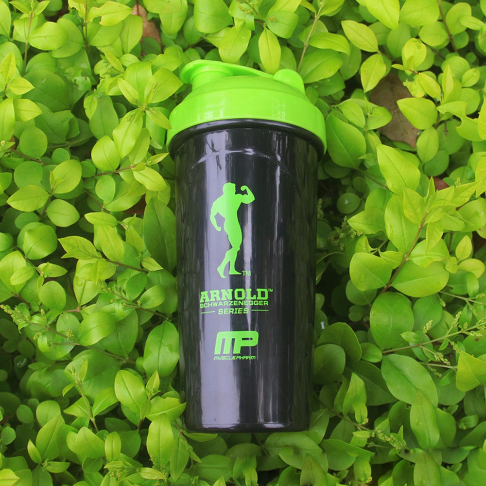 Bình lắc tập Gym ⚡FREE SHIP⚡ Bình nước thể thao Arnold 700ml