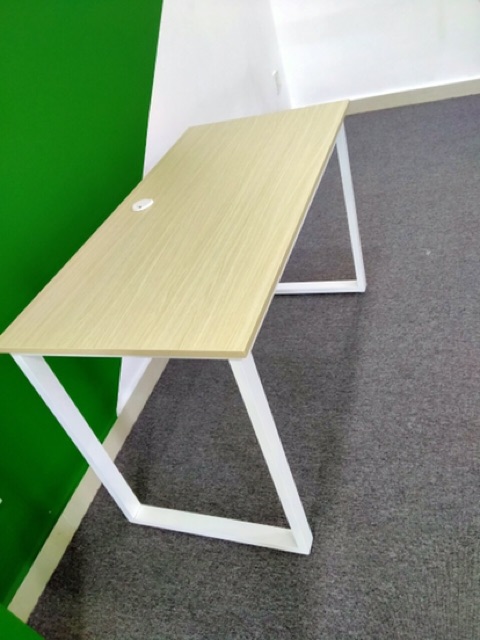 Bàn Làm Việc Vân Gỗ Chân Chữ U Cố Định