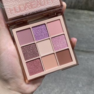BẢNG PHẤN MẮT NUDE LIGHT HUDABEAUTY.
