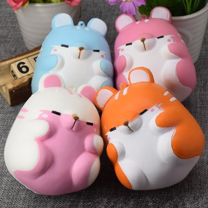 SQUISHY chuột hamster ngồi