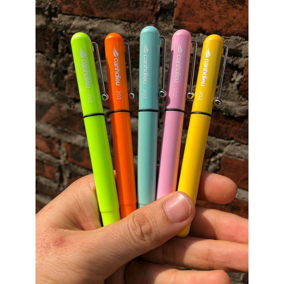 Bút máy học sinh Cánh diều CD 202