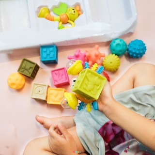 Set 15 bóng nắm, hình nổi, xúc xắc Nukied