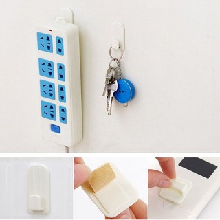 móc dán tường gắn remote
