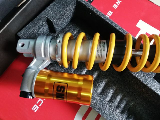 Phuộc sau ohlins bình dầu hàng thái loại 1 lắp vario luvias vision