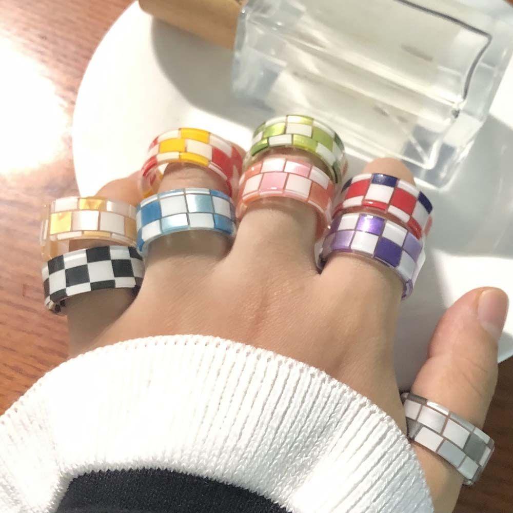 QQMALL Acetate Nhẫn Resin Họa Tiết Caro Dễ Thương Vui Nhộn Phong Cách Hàn Quốc Cho Nam