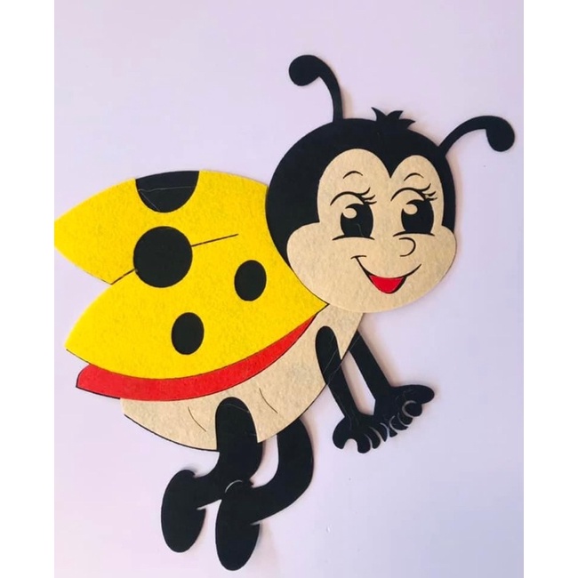 Hình Con ong bằng nỉ 2 lớp trang trí trường lớp