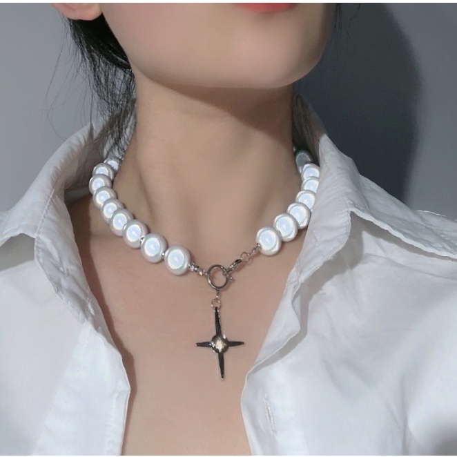 Dây Chuyền Mặt Hình Thánh Giá Đính Ngọc Trai Phát Sáng Độc Đáo