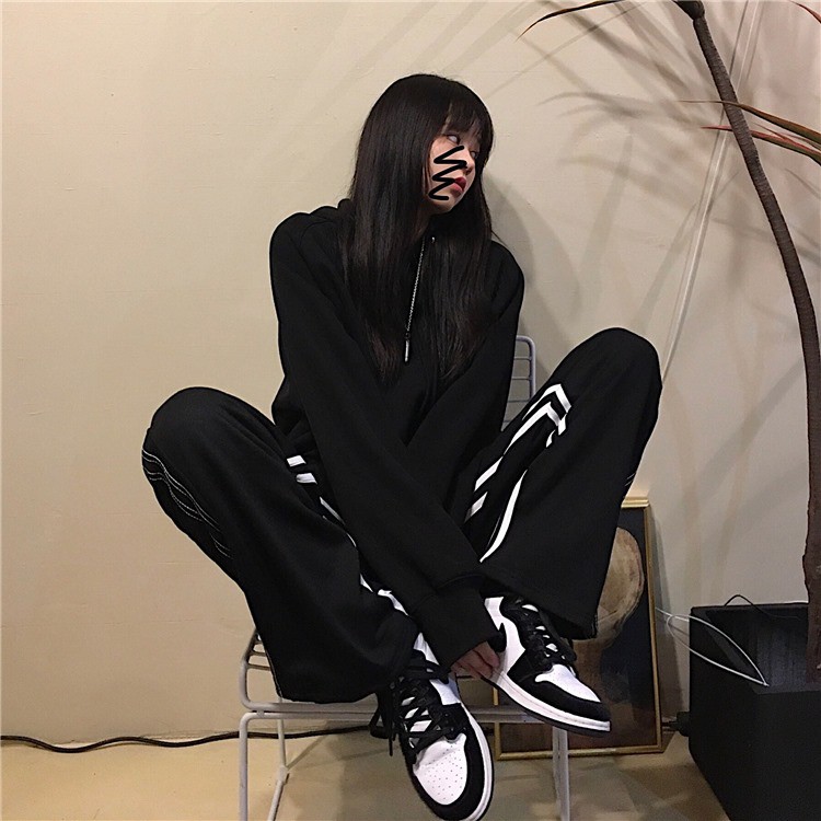 Quần dài 3 sọc ống suông phối chỉ trắng unisex freesize màu đen ống suông cạp chun thể thao năng động C449