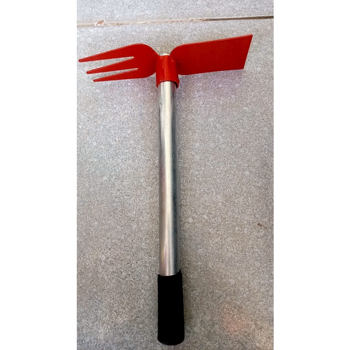 Cuốc cào xới đất cán 30 cm Dụng cụ phục vụ nông nghiệp làm vườn 2 trong 1