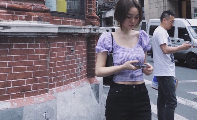 Áo croptop kẻ caro