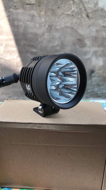 Đèn trợ sáng gắn chân gương Cree L4x