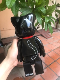 Bearbrick Mèo May mắn đen 400%