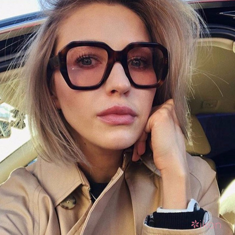 Kính mát vuông kiểu dáng retro đơn giản | BigBuy360 - bigbuy360.vn