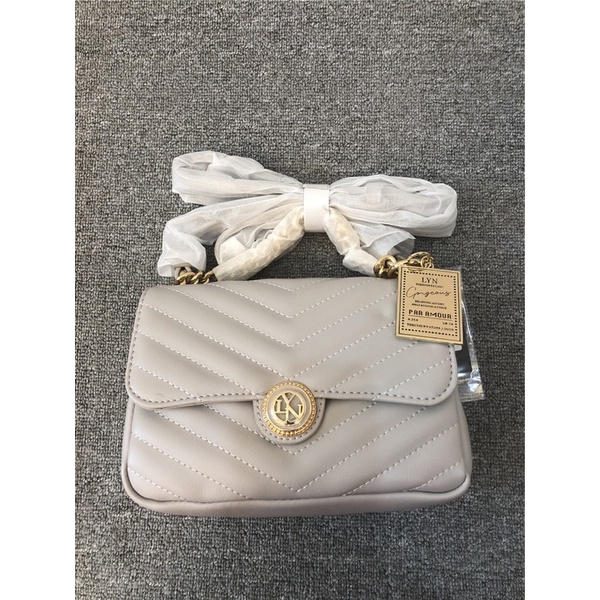 Túi L.Y.N full tag crossbody tag Gold- ORD