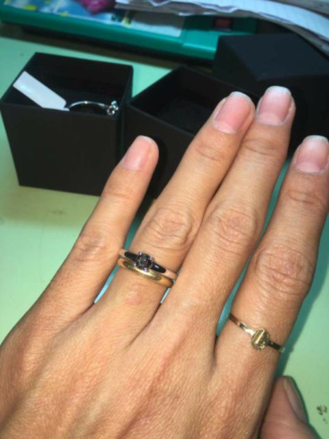 Nhẫn kim cương đen Bạc