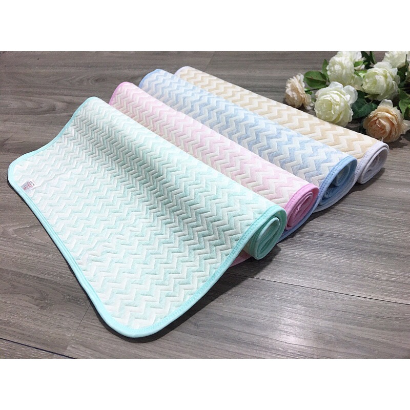 Tấm lót chống thấm Wooyi kích thước 50x70cm