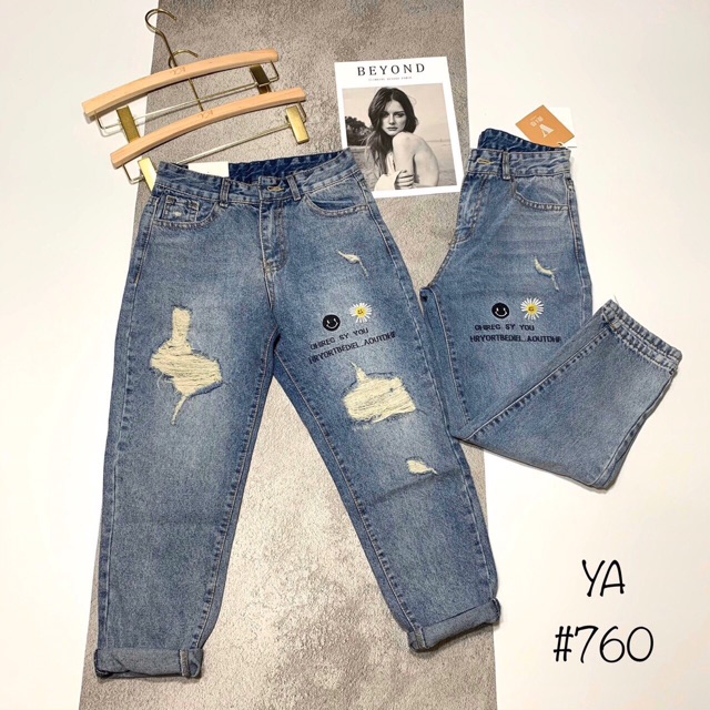 QUẦN BAGGY RÁCH THÊU HOA CÚC