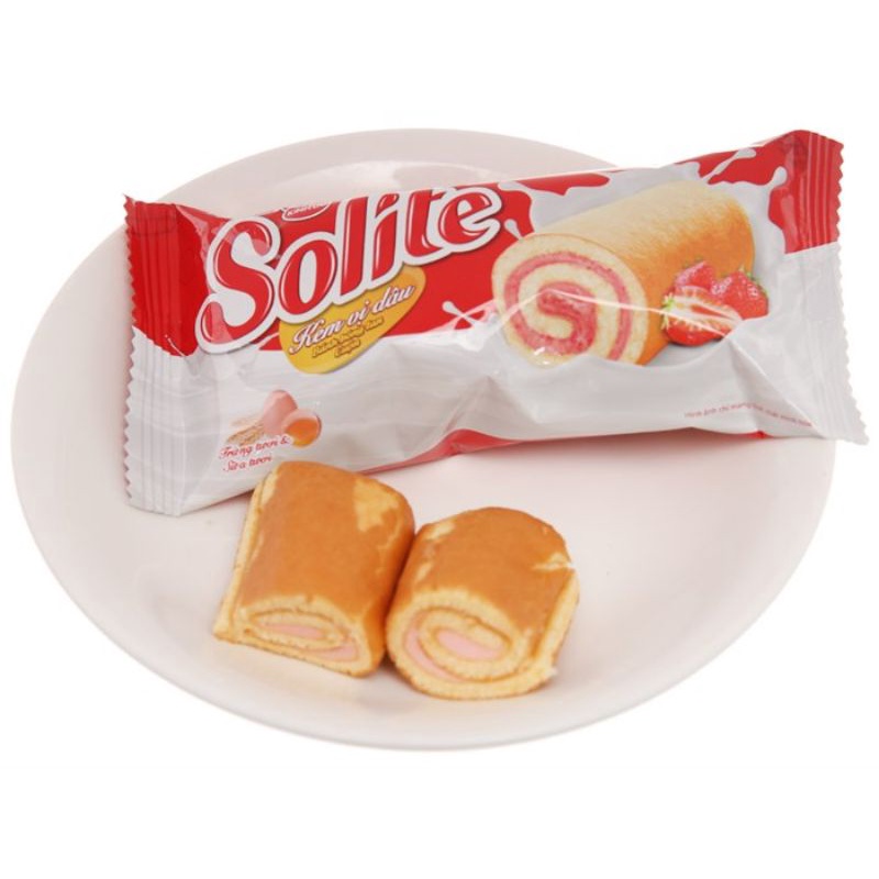 Bánh Solite Bông Lan Cuộn Kem Vị Dâu hộp 20 gói x18g