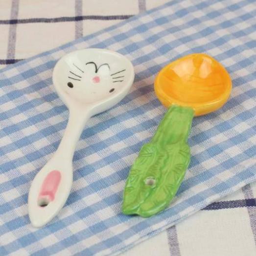 Thìa sứ cao cấp cho bé ( nhiều mẫu )  - Hàng sẵn