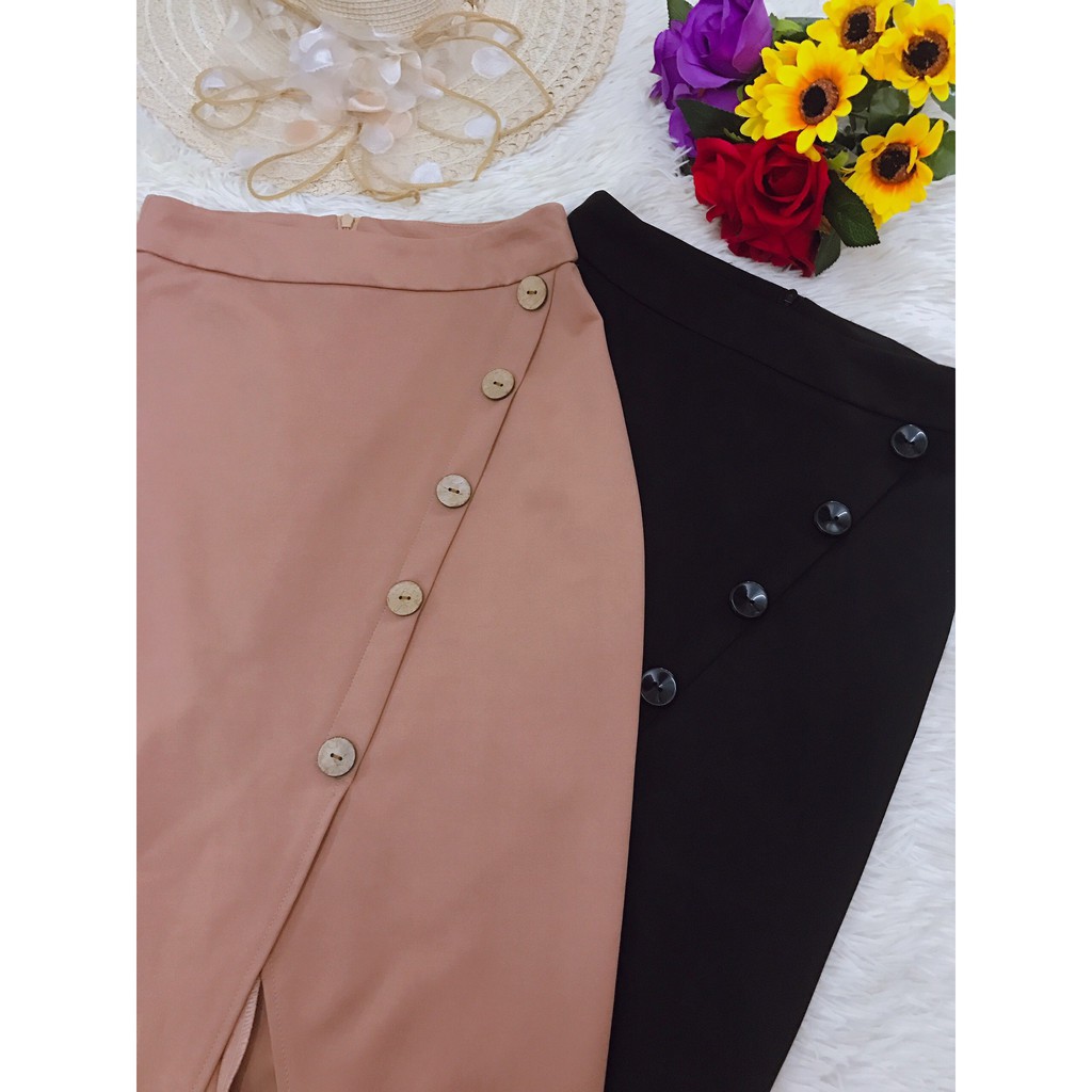Chân váy bút chì xẻ bên sườn - Chân váy công sở dáng bút chì phối khuy - Chất liệu mềm mịn, không nhăn nhàu - LỖI 1 ĐỔI1 | BigBuy360 - bigbuy360.vn