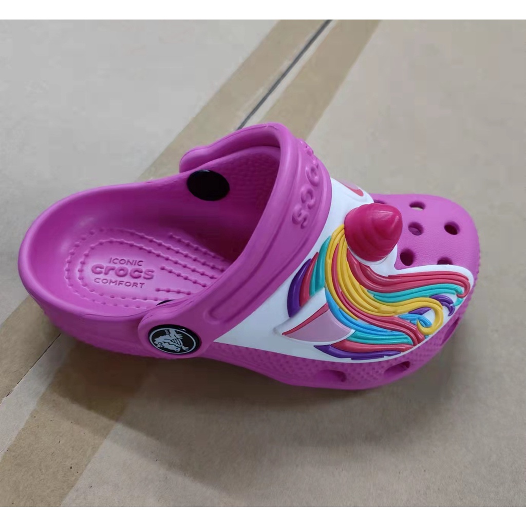 Giày Crocs Đi Biển Họa Tiết Kỳ Lân Đáng Yêu Cho Bé Gái