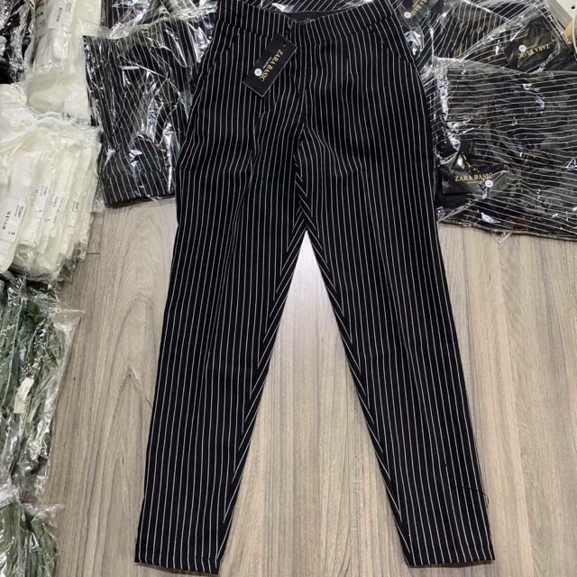 Quần baggy kẻ zara