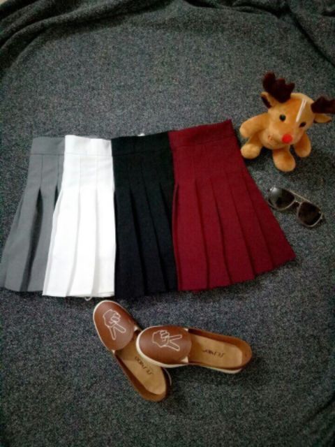 Chân váy tennis trơn đủ màu lựa chọn mua sắm nha các bé yêu ơi | BigBuy360 - bigbuy360.vn