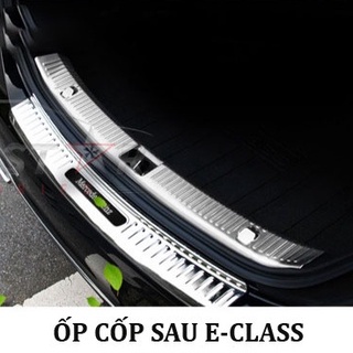 Ốp chống trầy cốp sau xe Mercedes C E GLC-Class