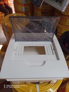 Tủ điện âm tường Brenna 4-8