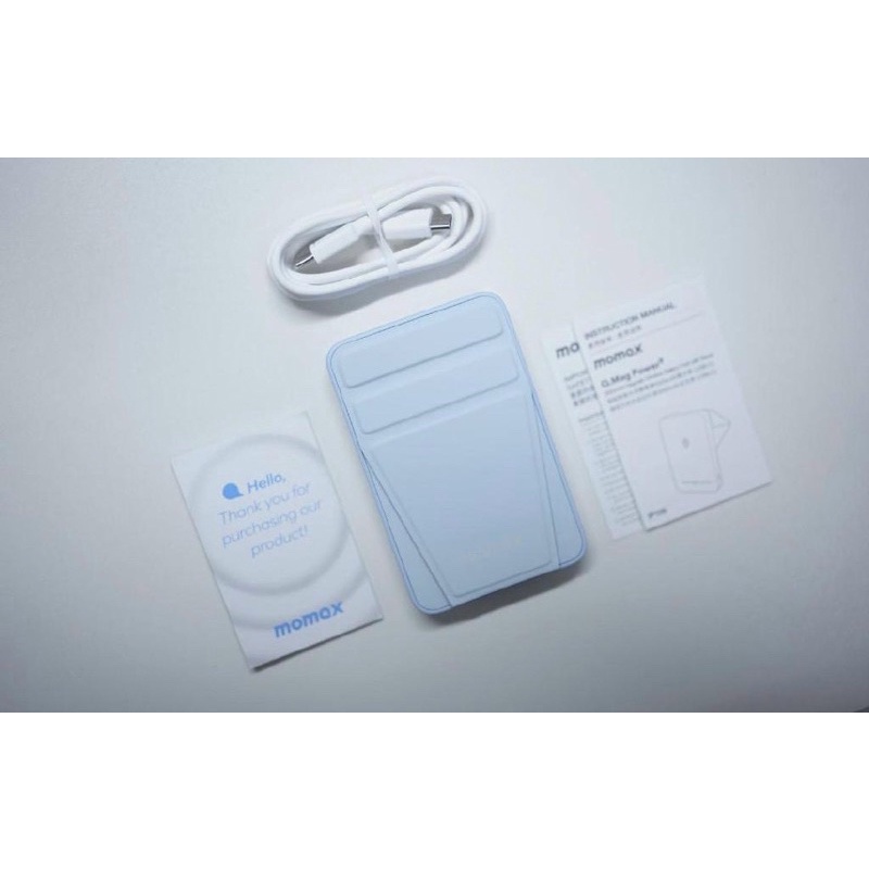 Sạc dự phòng không dây hỗ trợ hít nam châm lưng MOMax Q.Mag Power 9 5000mAh