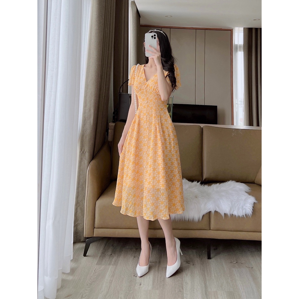 D143 VÁY HOA VÀNG TƠ ÉP