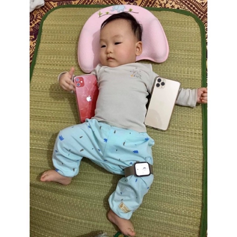 Gối cao su non chống méo đầu bẹp đầu Babymoov cho bé sơ sinh