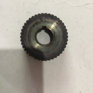 Bánh răng máy cắt nhôm, cắt gỗ Crown CT15111