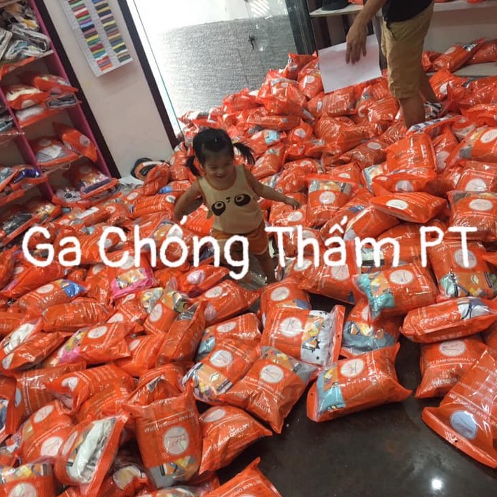 Bộ ga chống thấm cho bé chính hãng PT kèm vỏ gối, chất liệu cotton cao cấp, chống thấm nước tuyệt đối (Mẫu hoa trà sữa)