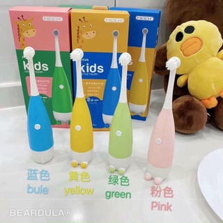 Bàn chảy đánh răng cho bé sài bằng pin.