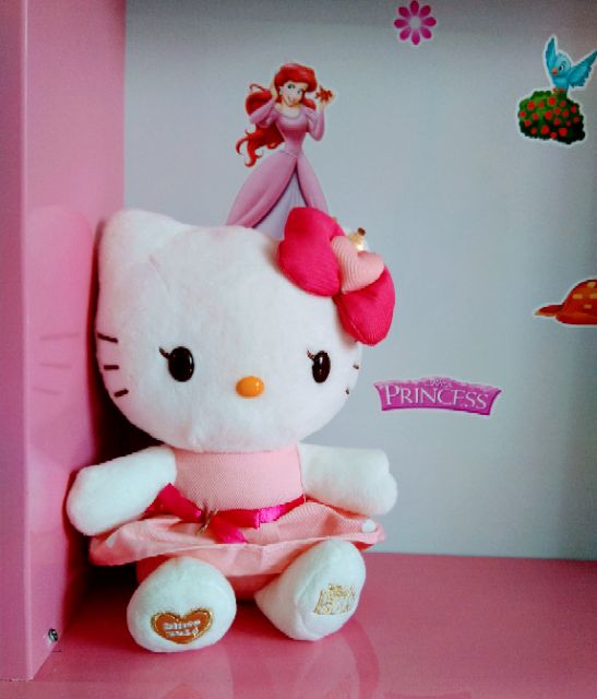 Gấu bông Hello kitty